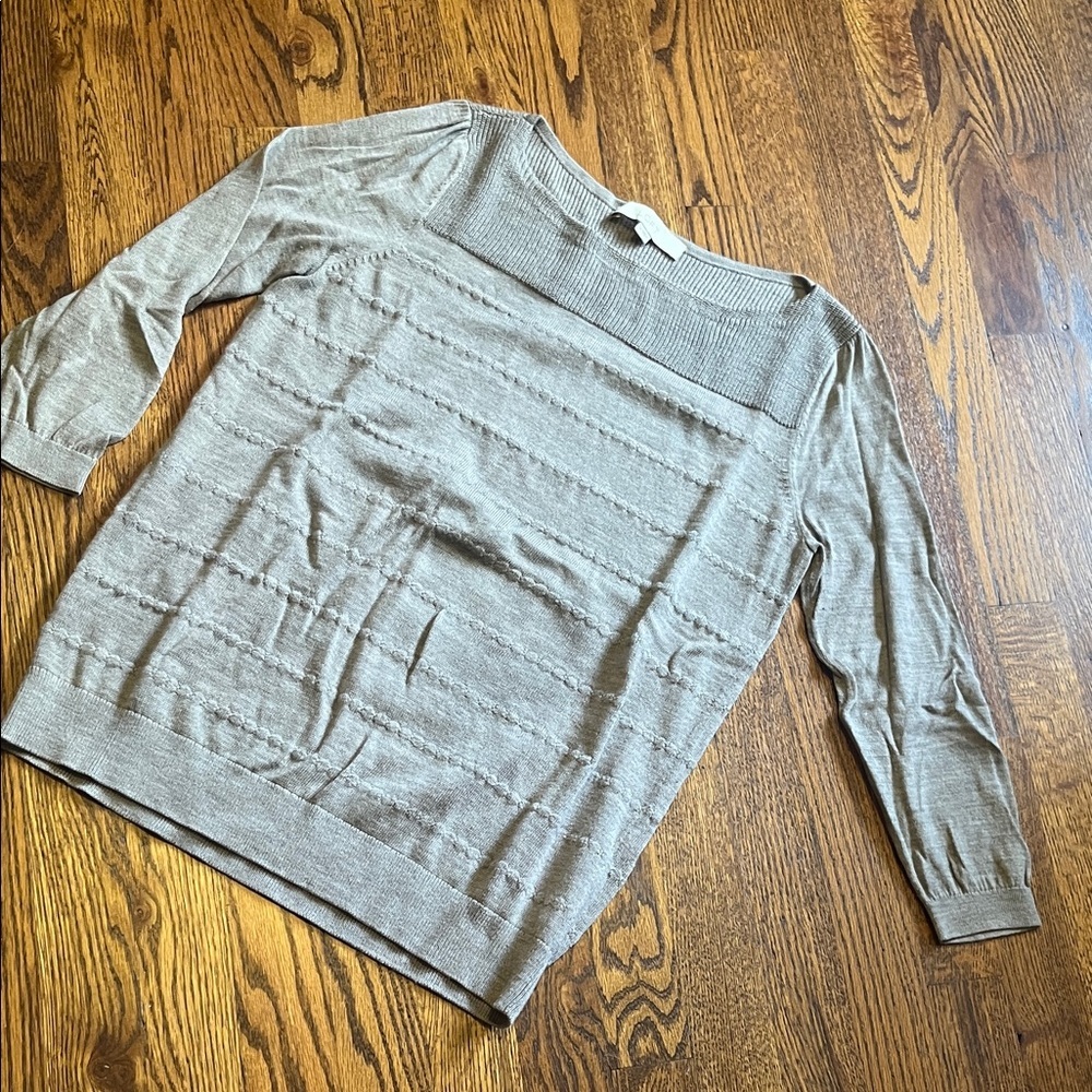 LOFT Women's Light Grey Crewneck Sweater Medium 3/4 Sleeve